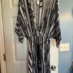 City Chic Black & White Geometric Maxi Dress